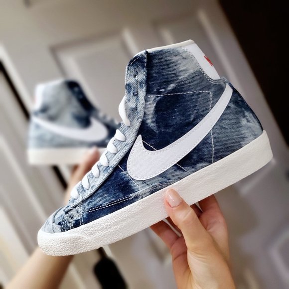 Nike Blazer Mid '77 Women's Shoes - Main Image